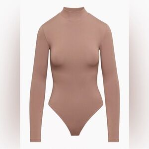 Aritzia Babaton Contour Mockneck Longsleeve Bodysuit